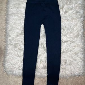 Blue leggings. Size: M.